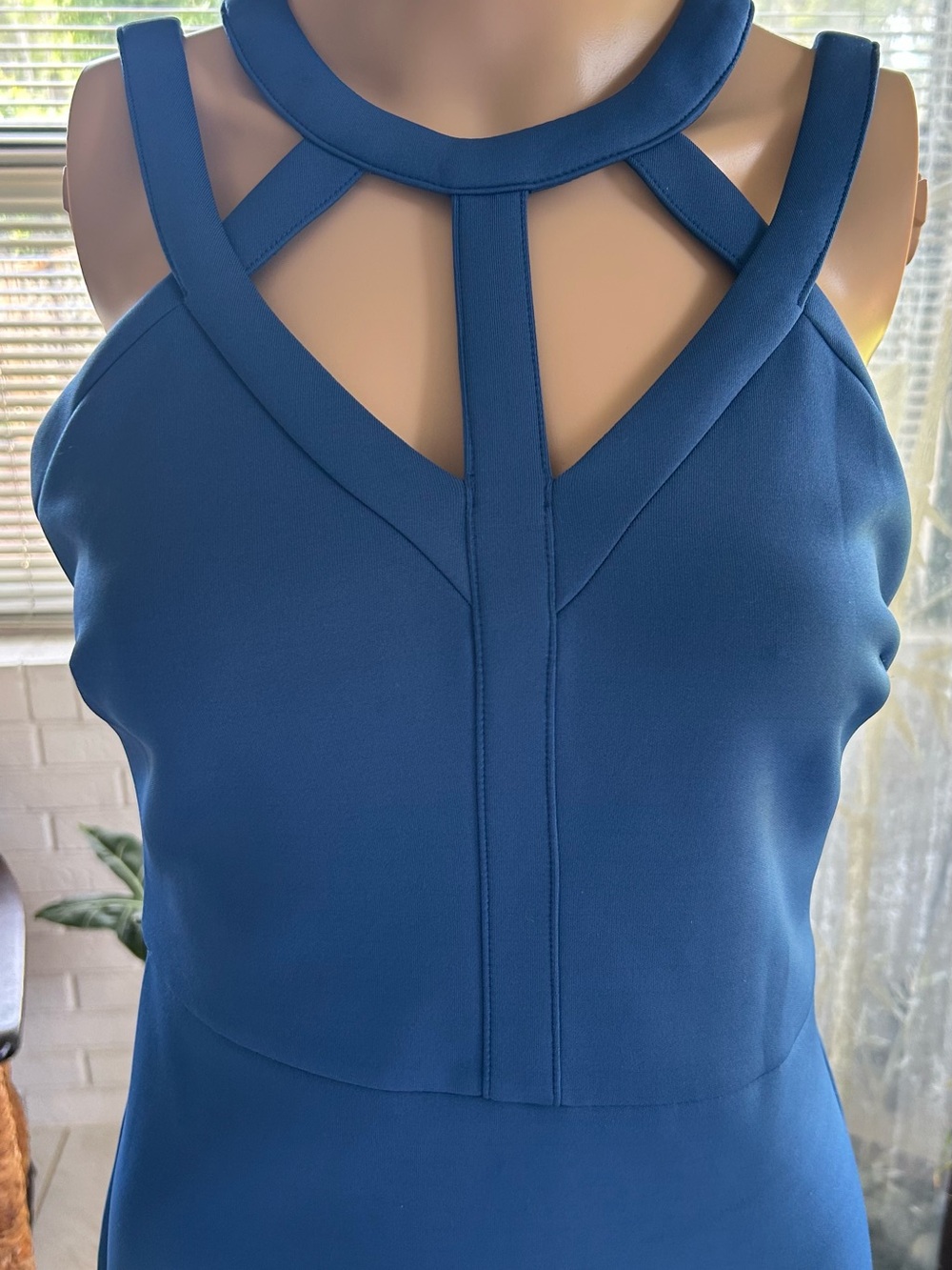 Guess Strappy  sexy Blue Cutout Neckline Dress size 2